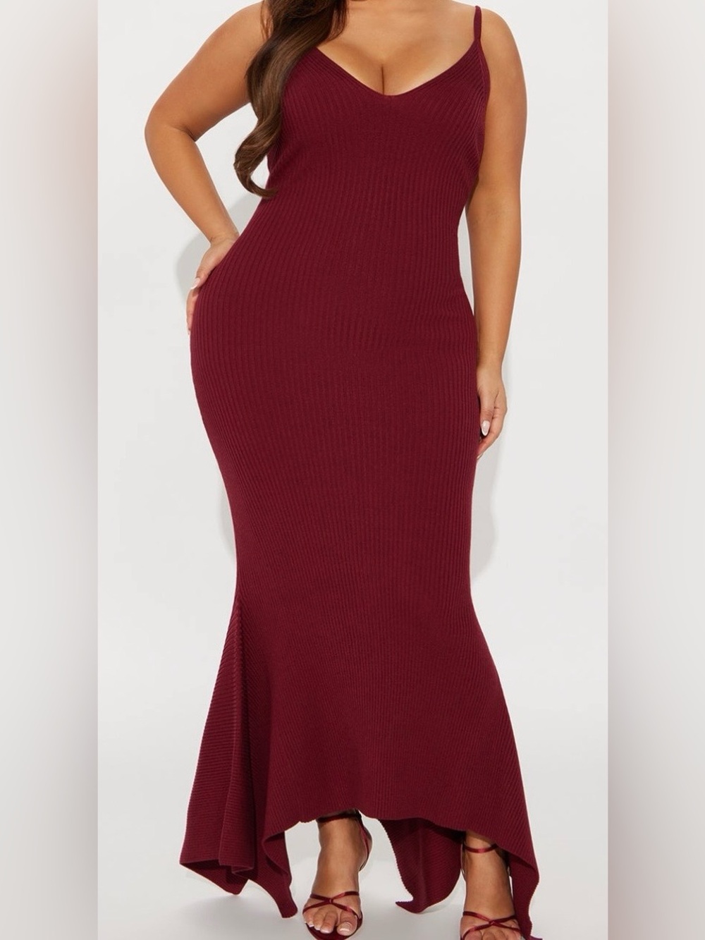 Plus-Size Burgundy Ribbed Maxi Dress with Spaghetti Straps